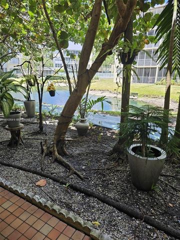 1670 NE 191st St 109-3, Miami, FL 33179