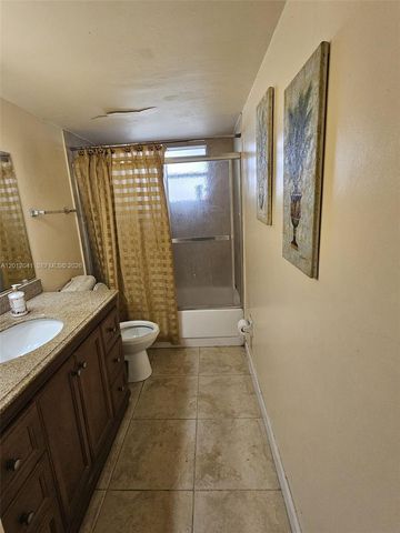 1670 NE 191st St 109-3, Miami, FL 33179