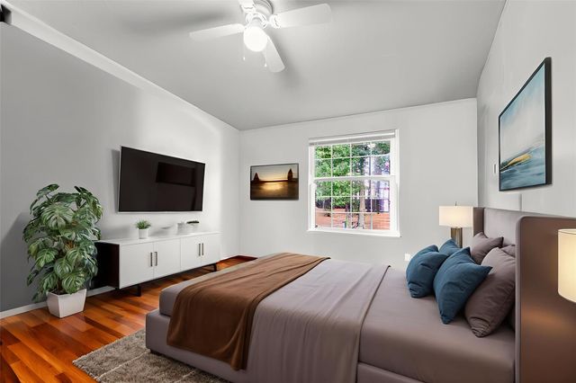 16352 Crockett Crossing, Conroe, TX 77303