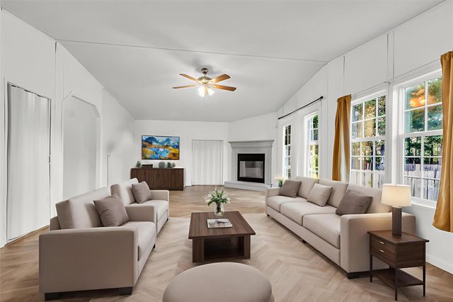 16352 Crockett Crossing, Conroe, TX 77303