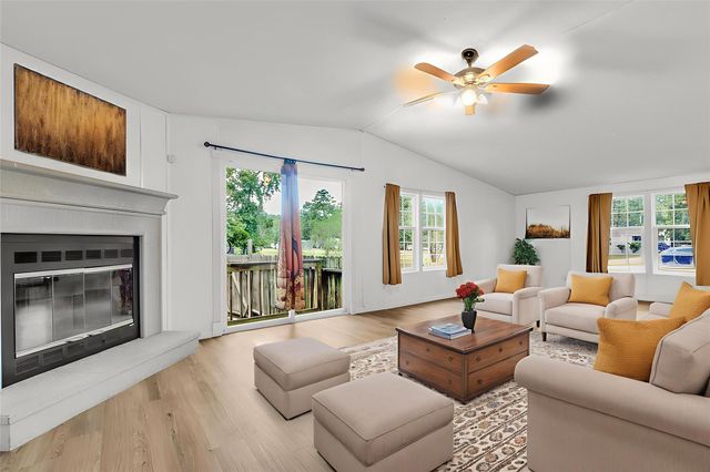 16352 Crockett Crossing, Conroe, TX 77303