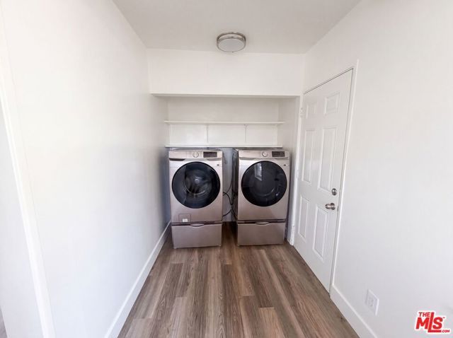 8015 Aldea Avenue, Los Angeles, CA 91406