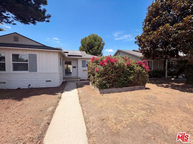8015 Aldea Avenue, Los Angeles, CA 91406