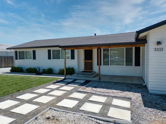 3333 Fresno Ave, Denair, CA 95316