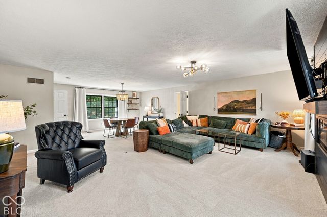 599 Mill Farm Road, Noblesville, IN 46062