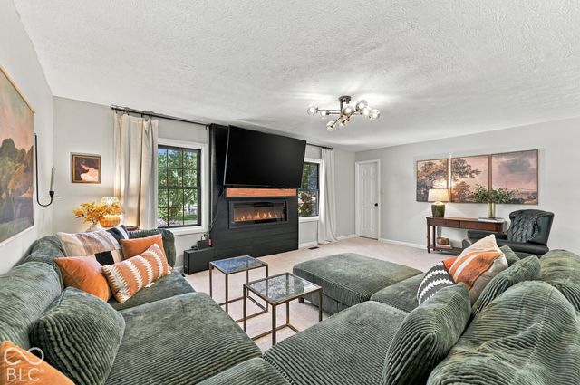 599 Mill Farm Road, Noblesville, IN 46062