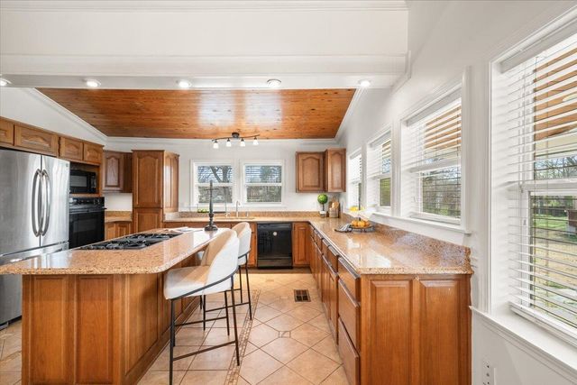 8703 ROSEMARK RD, Millington, TN 38053