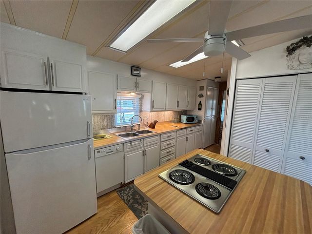 9000 US HIGHWAY 192 894, Clermont, FL 34714