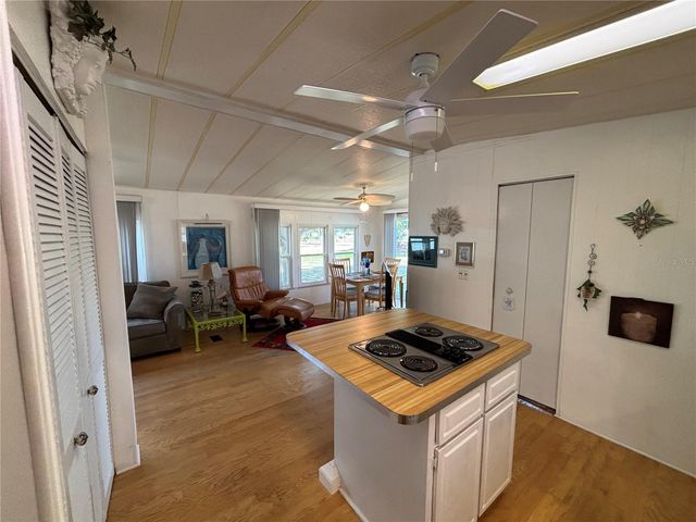9000 US HIGHWAY 192 894, Clermont, FL 34714