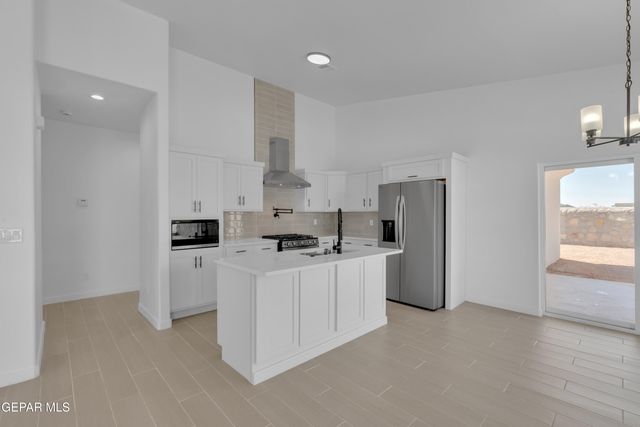 5652 DESERT CALICO Avenue, El Paso, TX 79934