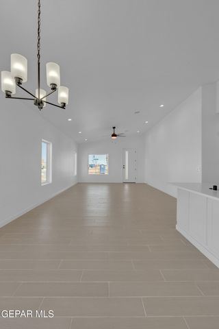 5652 DESERT CALICO Avenue, El Paso, TX 79934