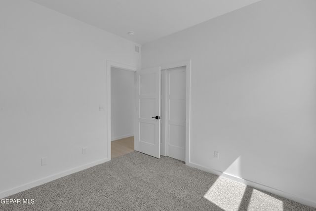 5652 DESERT CALICO Avenue, El Paso, TX 79934