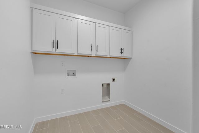 5652 DESERT CALICO Avenue, El Paso, TX 79934