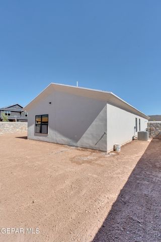 5652 DESERT CALICO Avenue, El Paso, TX 79934