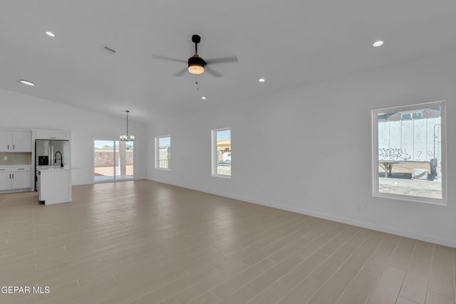 5652 DESERT CALICO Avenue, El Paso, TX 79934