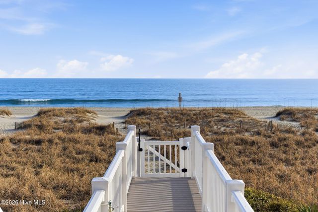 595 Ocean Boulevard W, Supply, NC 28462