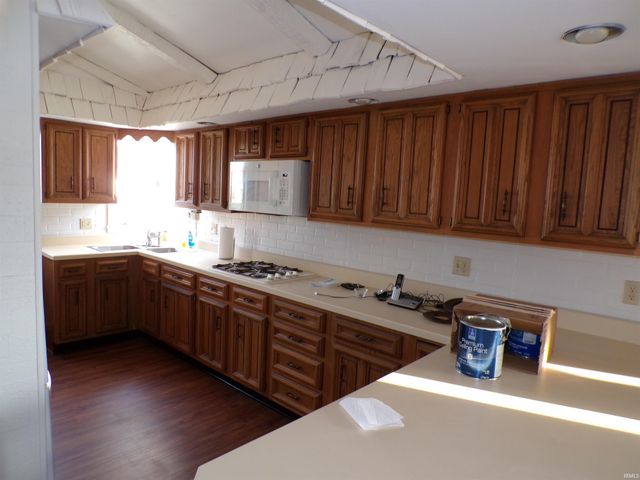207 Church Street, Loogootee, IN 47553