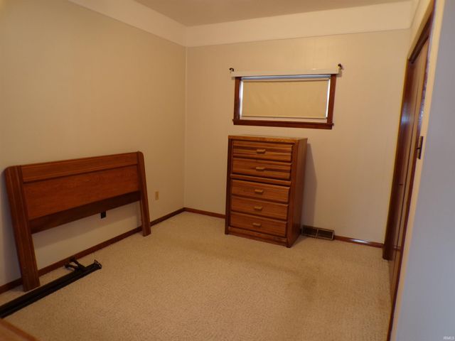 207 Church Street, Loogootee, IN 47553