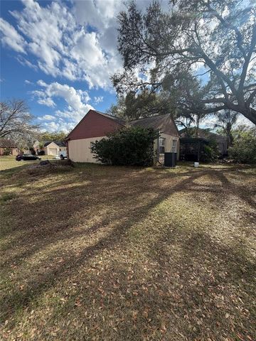 1634 CROSSRIDGE DRIVE, Brandon, FL 33510