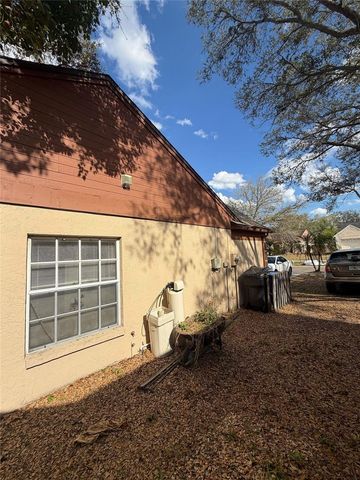 1634 CROSSRIDGE DRIVE, Brandon, FL 33510