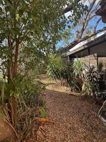 1634 CROSSRIDGE DRIVE, Brandon, FL 33510