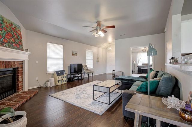 1925 NW 174th Street, Edmond, OK 73012