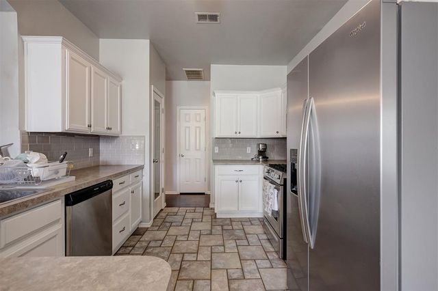 1925 NW 174th Street, Edmond, OK 73012