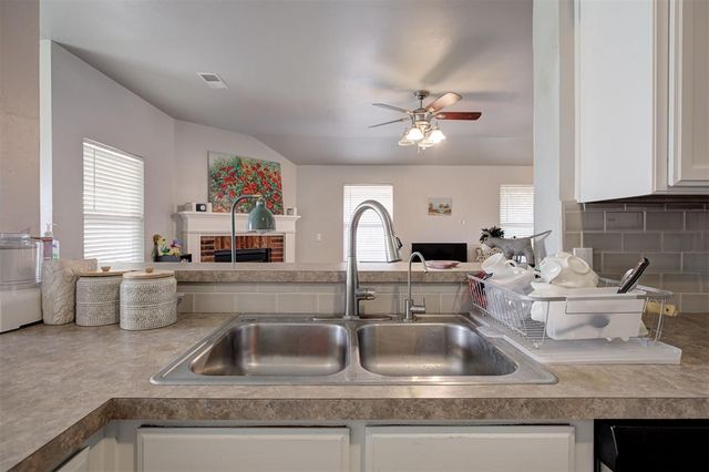 1925 NW 174th Street, Edmond, OK 73012