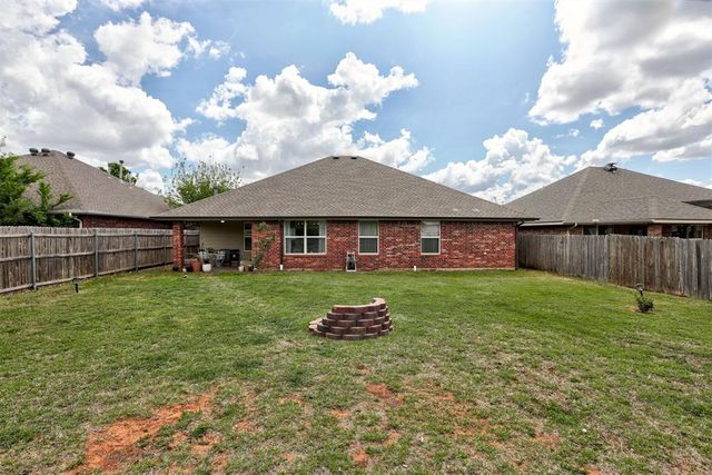 1925 NW 174th Street, Edmond, OK 73012