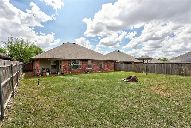 1925 NW 174th Street, Edmond, OK 73012