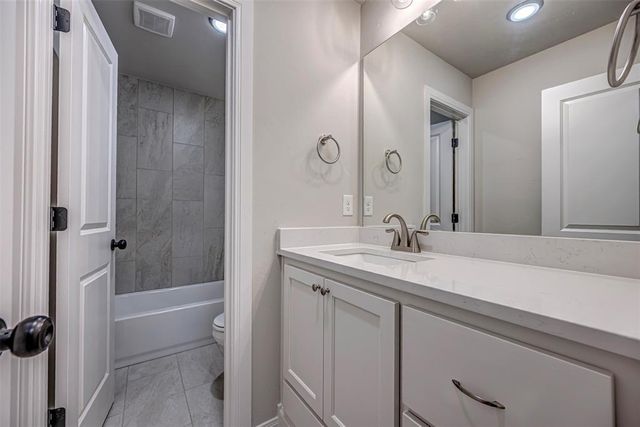 1924 Long Cove Avenue, Yukon, OK 73099