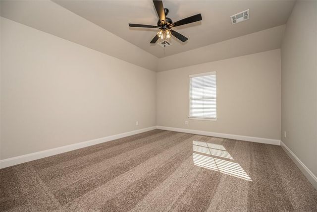 1924 Long Cove Avenue, Yukon, OK 73099