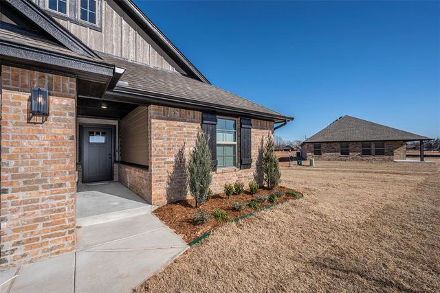 1924 Long Cove Avenue, Yukon, OK 73099