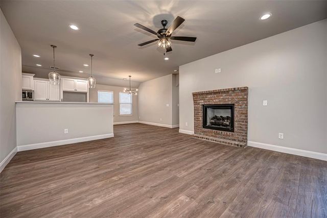 1924 Long Cove Avenue, Yukon, OK 73099