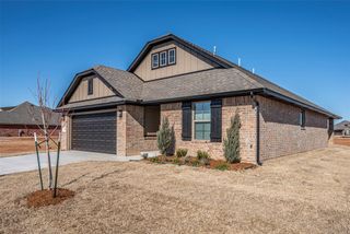 1924 Long Cove Avenue, Yukon, OK 73099