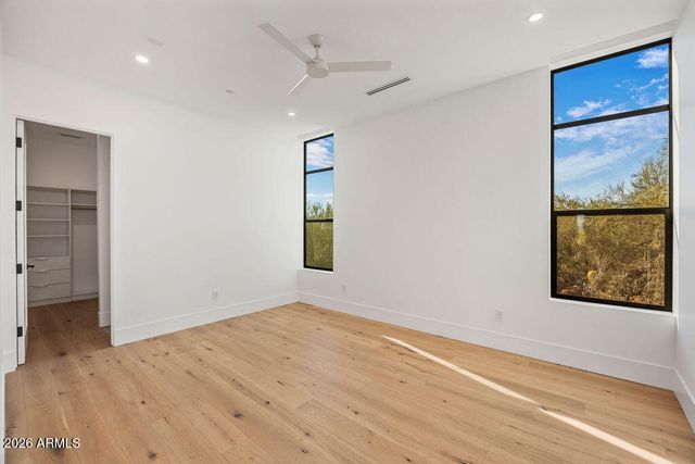 6037 N 21ST Place, Phoenix, AZ 85016