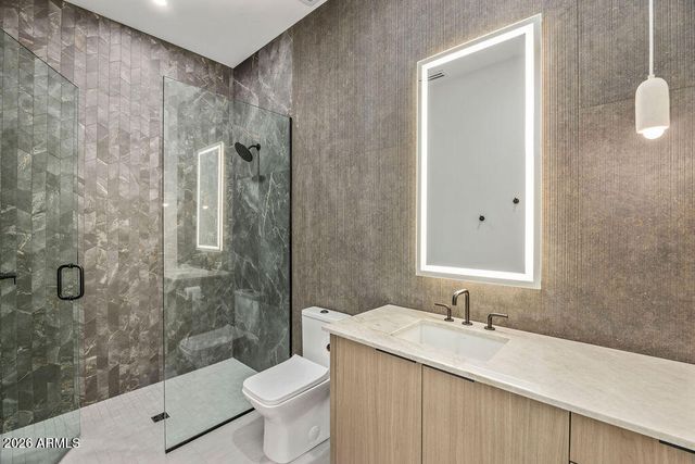 6037 N 21ST Place, Phoenix, AZ 85016