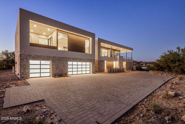6037 N 21ST Place, Phoenix, AZ 85016