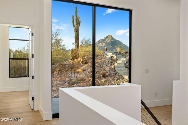 6037 N 21ST Place, Phoenix, AZ 85016