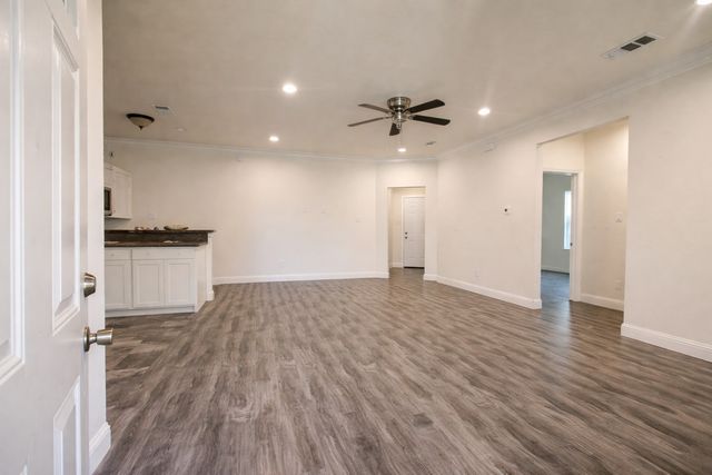 2550 Eugene Street, Dallas, TX 75215