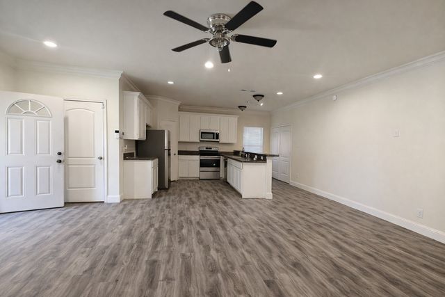 2550 Eugene Street, Dallas, TX 75215