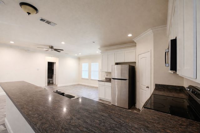 2550 Eugene Street, Dallas, TX 75215