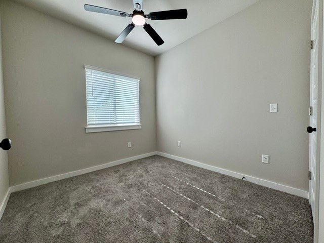 1901 Azlin Place C, Siloam Springs, AR 72761