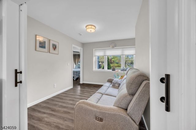 66 Johnson Rd, Franklin Twp., NJ 08873