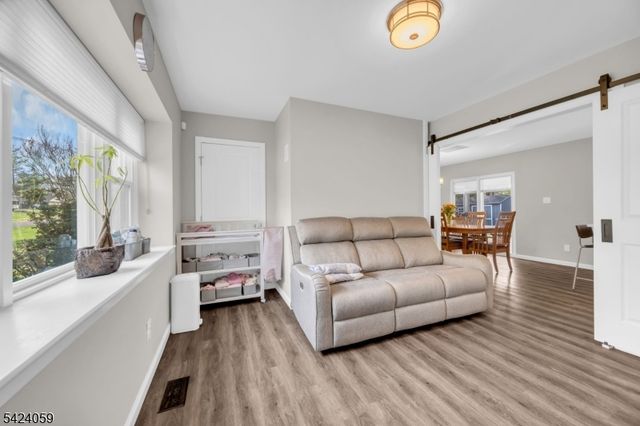 66 Johnson Rd, Franklin Twp., NJ 08873