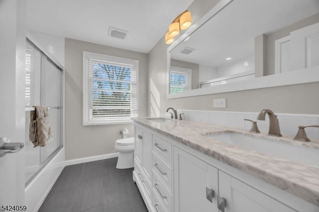 66 Johnson Rd, Franklin Twp., NJ 08873