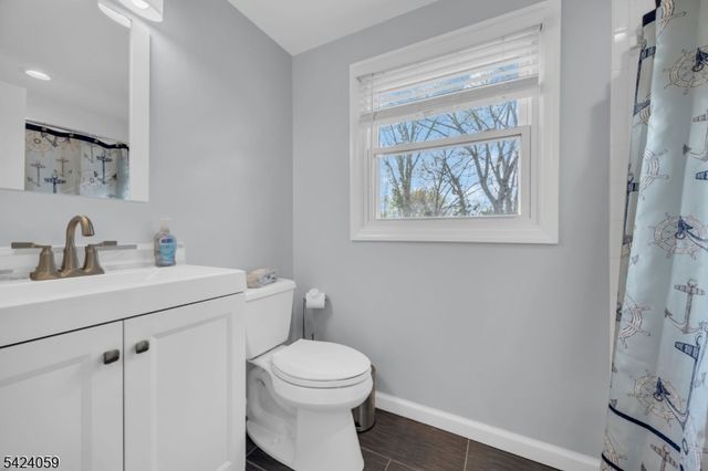 66 Johnson Rd, Franklin Twp., NJ 08873