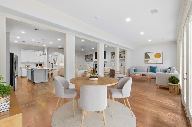 6404 Community Drive, Houston, TX 77005