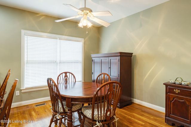6533 Villa Spring Dr, Louisville, KY 40291