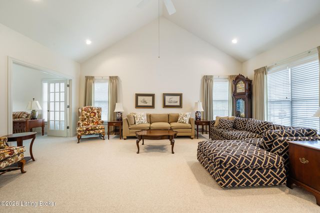 6533 Villa Spring Dr, Louisville, KY 40291